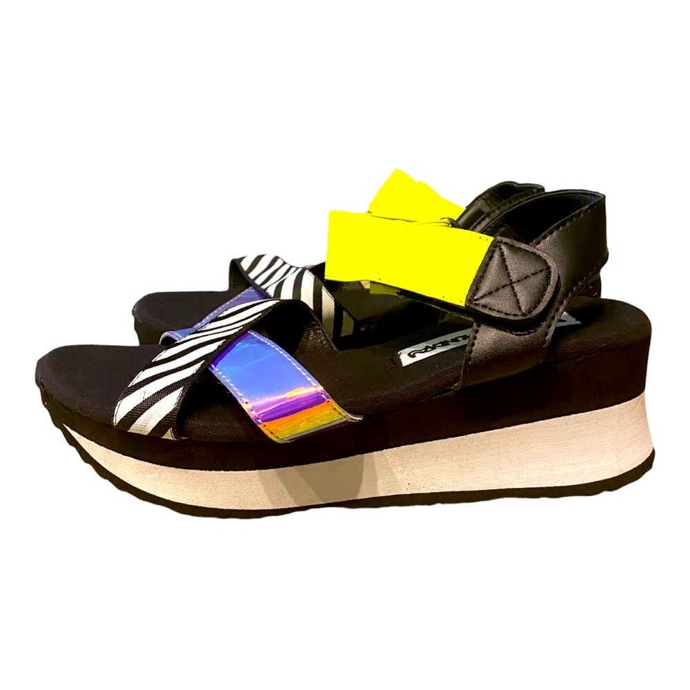 New Dirty Laundry Neon Reflective Strap Sandals 7